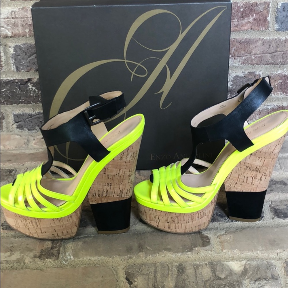Super cute platforms! - Picture 5 of 6